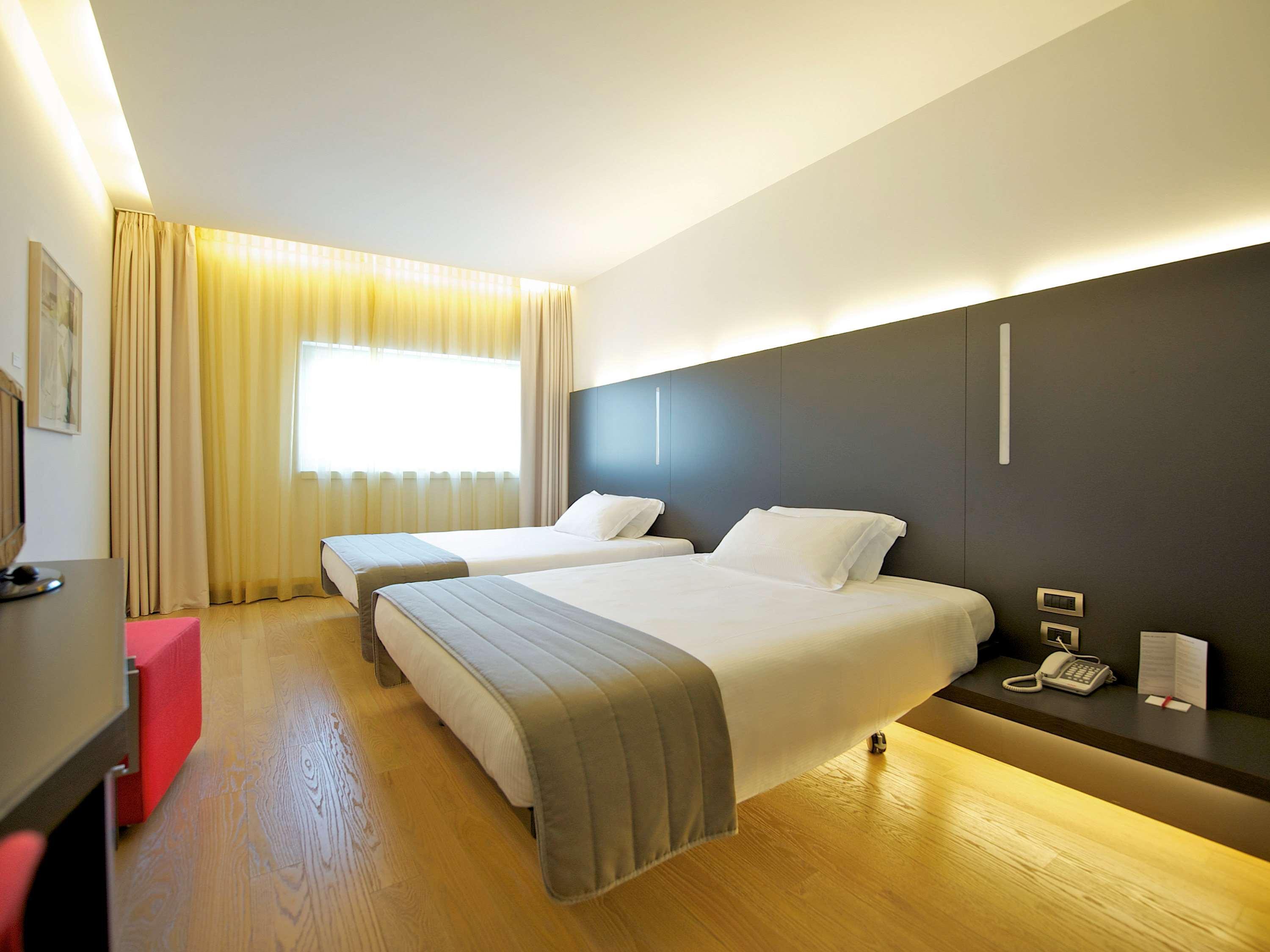 Mercure Nerocubo Rovereto Rovereto  Exteriör bild